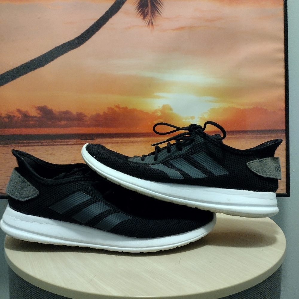 Women's 7 Adidas Cloudfoam Runner